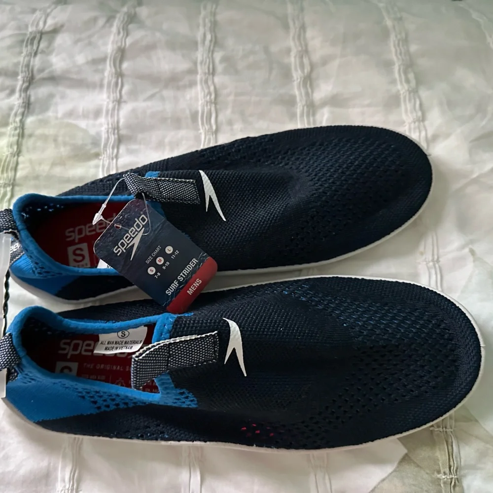Speedo* Brand new with tags speedo swim shoes - Picture 1 of 6